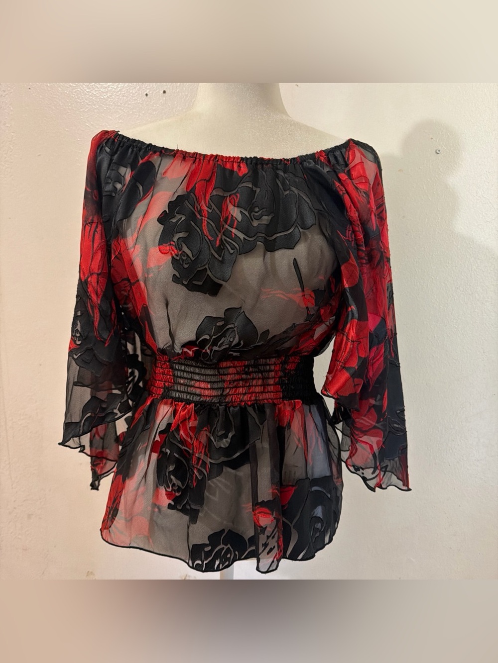 Witchy VTG Boho Chic Off-The-Shoulder Floral Chiffon Bell Sleeve Blouse